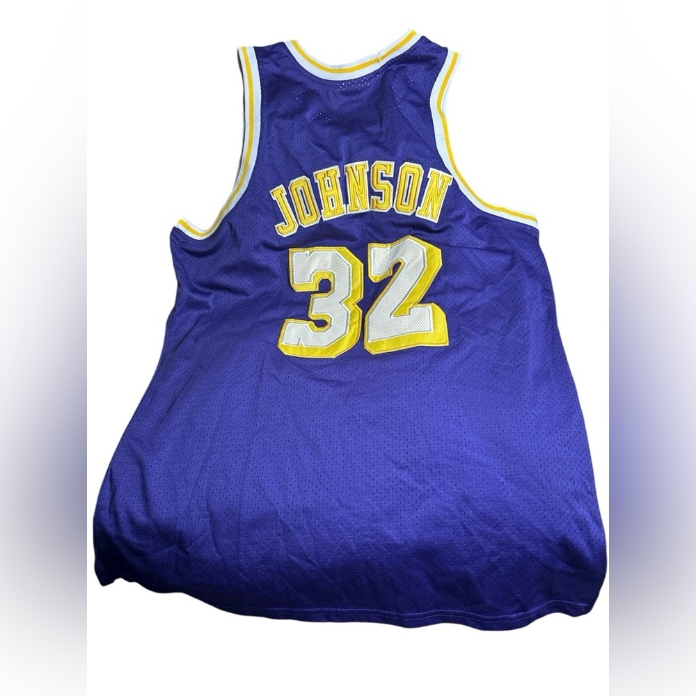 Los Angeles Lakers Away 1984-85 Magic Johnson Swingman Jersey XXL - Picture 6 of 6